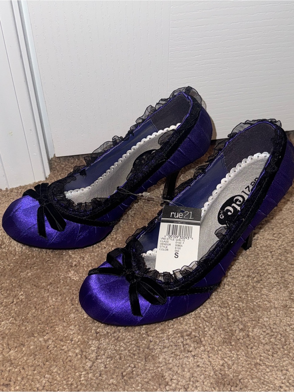 rue21 Purple Satin Heels with Black Lace and Bow